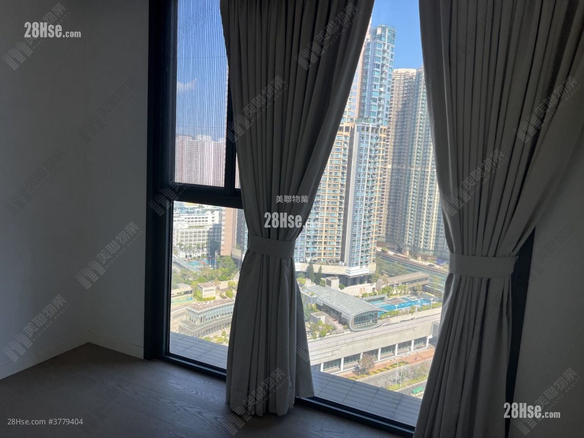 The Wings Sell 4 Bedrooms 1,238 ft²