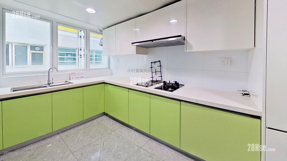 kitchen: Villa Cecil Rental 3 Bedrooms , 2 Bathrooms 962 ft²