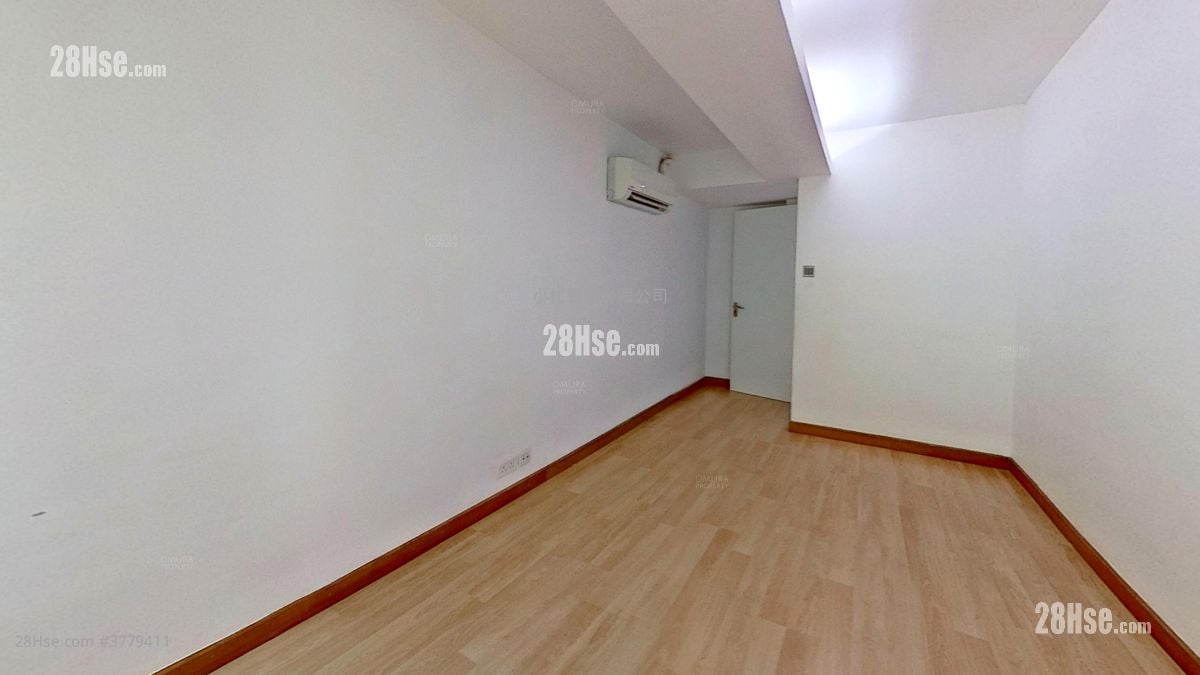 bedroom 2: Villa Cecil Rental 3 Bedrooms , 2 Bathrooms 962 ft²