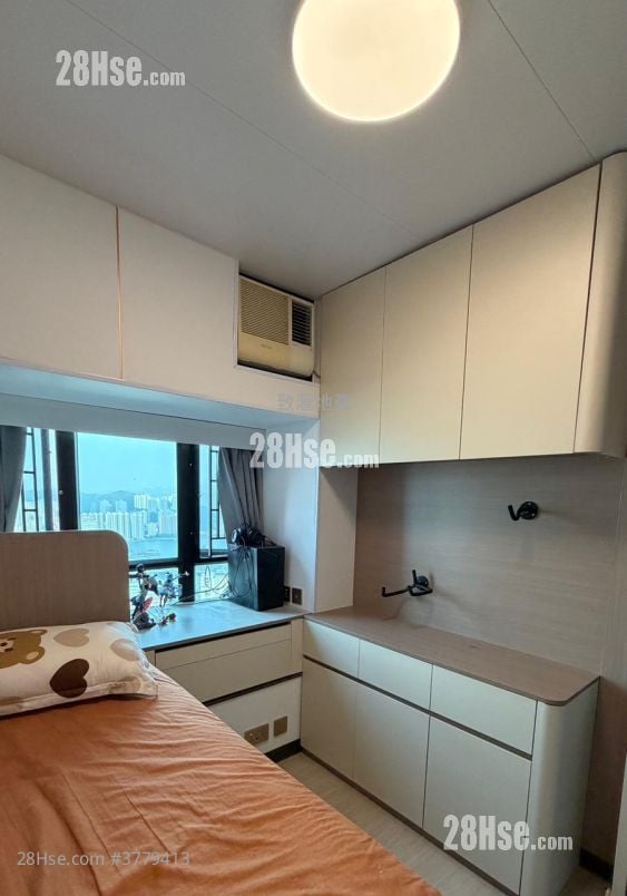 Highland Park Sell 3 Bedrooms 582 ft²