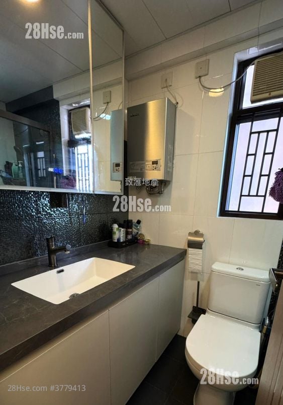 Highland Park Sell 3 Bedrooms 582 ft²