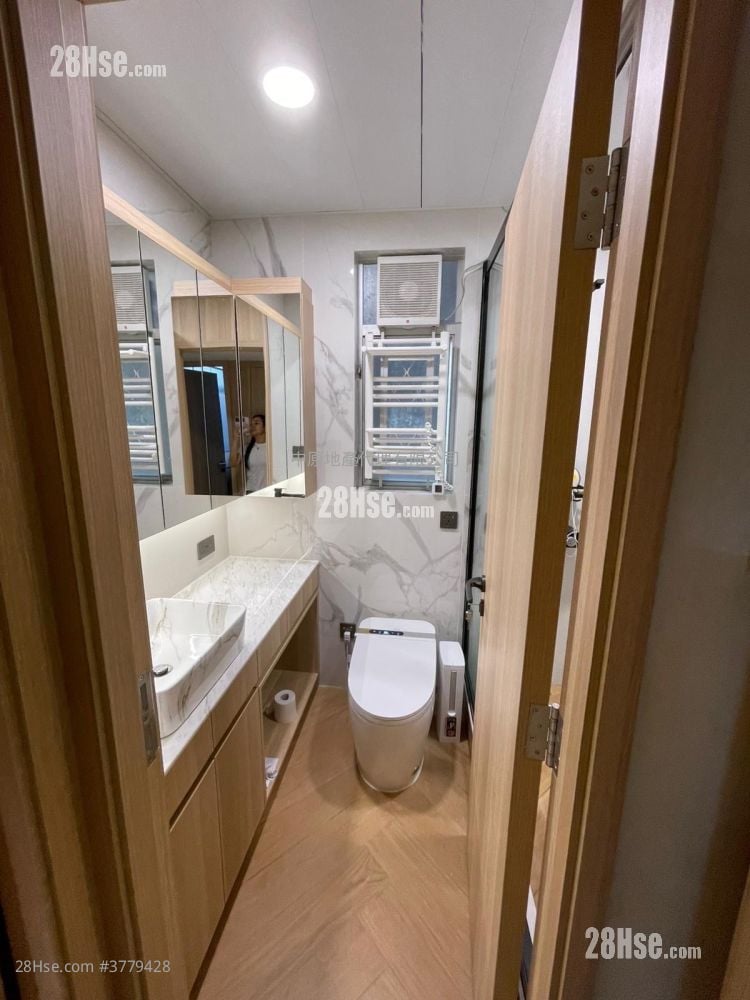 Ching Wang Court Sell 2 Bedrooms , 1 Bathroom 506 ft²