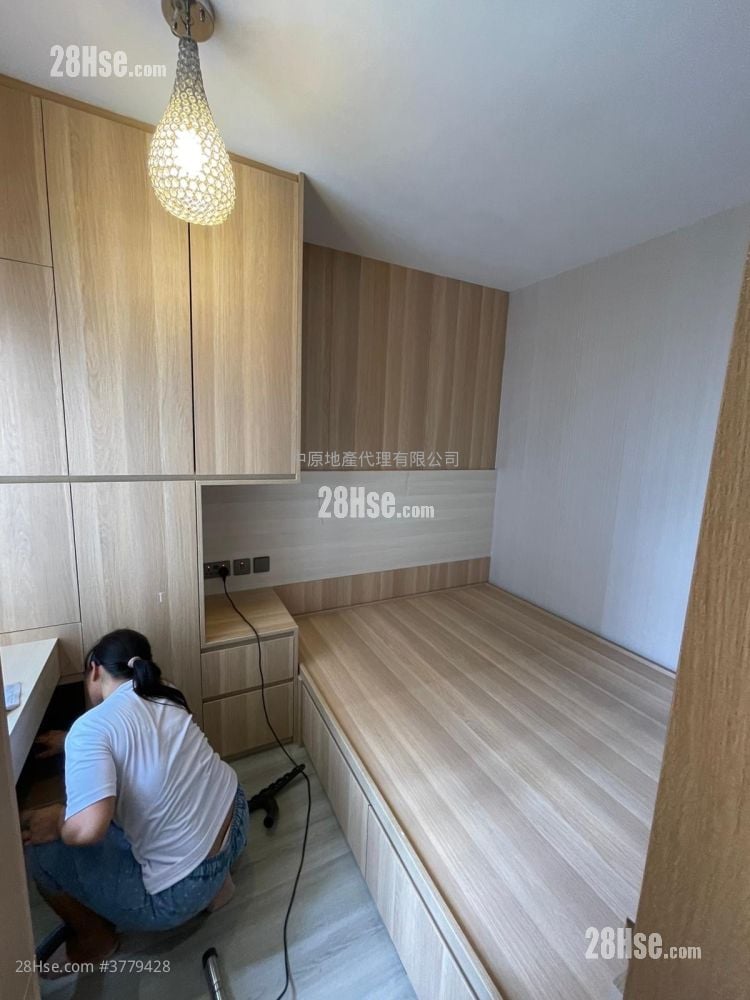 Ching Wang Court Sell 2 Bedrooms , 1 Bathroom 506 ft²