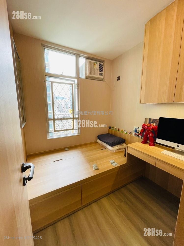 Ching Wang Court Sell 2 Bedrooms , 1 Bathroom 506 ft²
