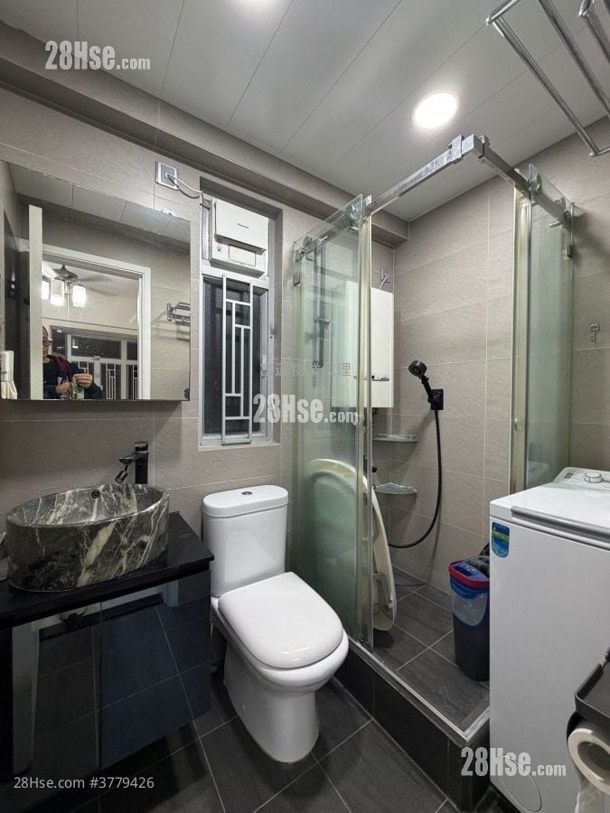 紅磡單幢 租盤 2 房 , 1 浴室 354 平方呎