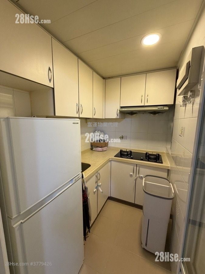 紅磡單幢 租盤 2 房 , 1 浴室 354 平方呎