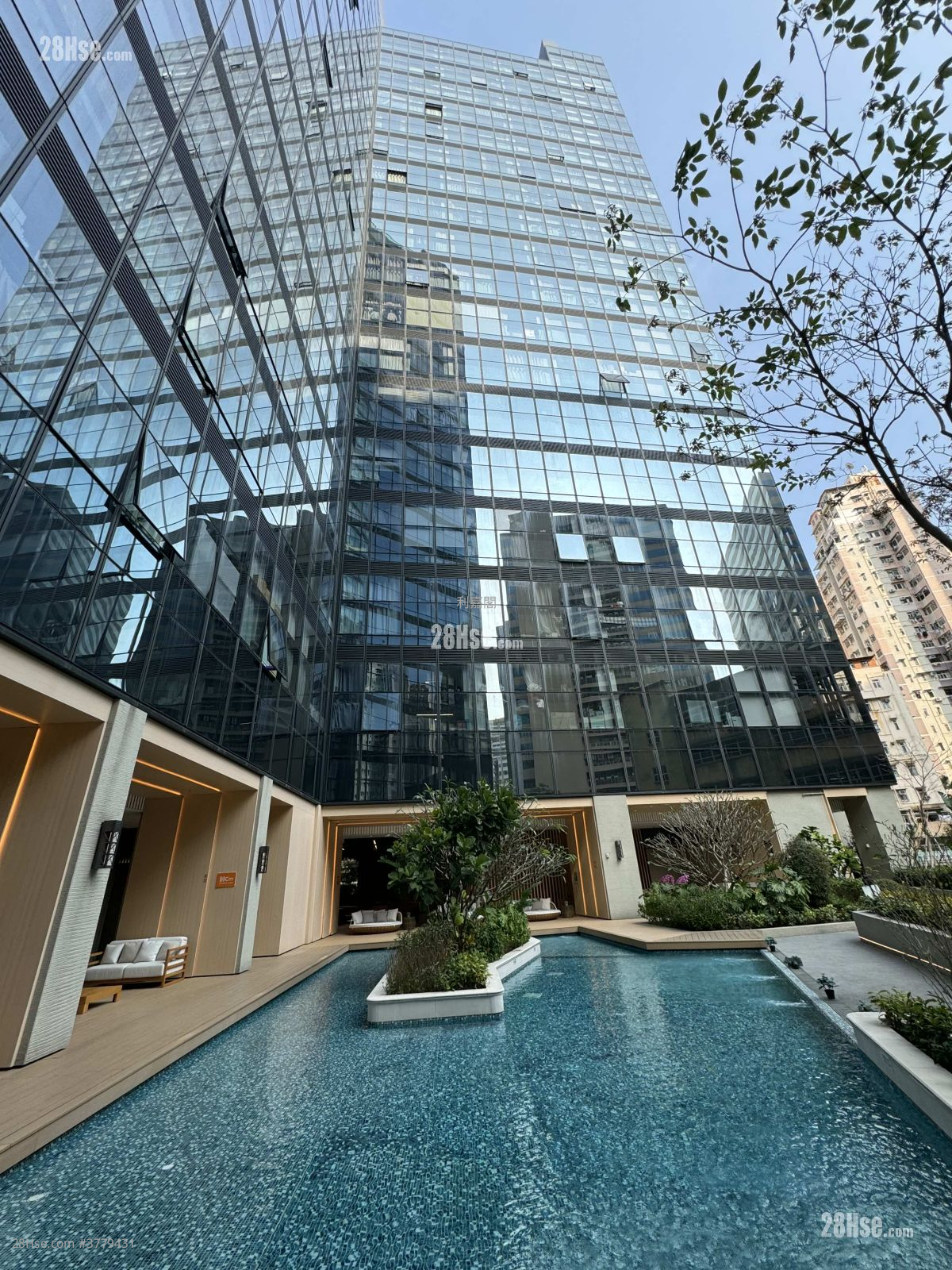 I City Sell 1 Toilet 450 ft²