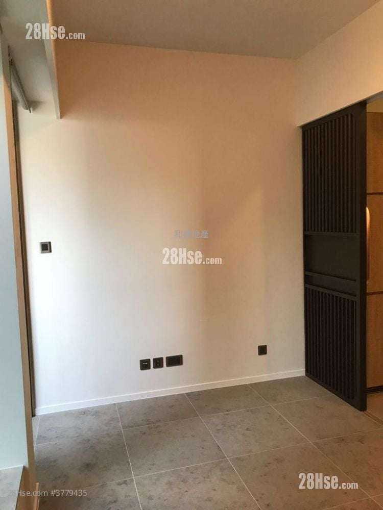 瑧璈 租盘 开放式间隔 , 1 浴室 299 平方尺