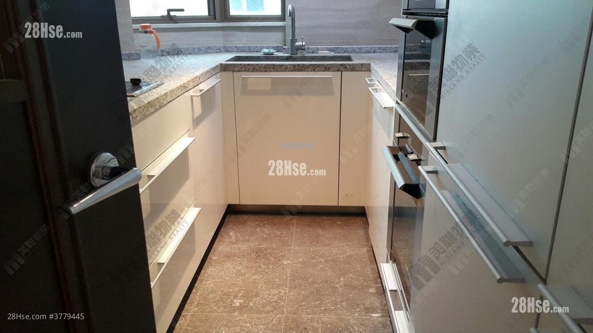 厨房: 半山壹号 售盘 3 房 , 3 浴室 1,137 平方尺