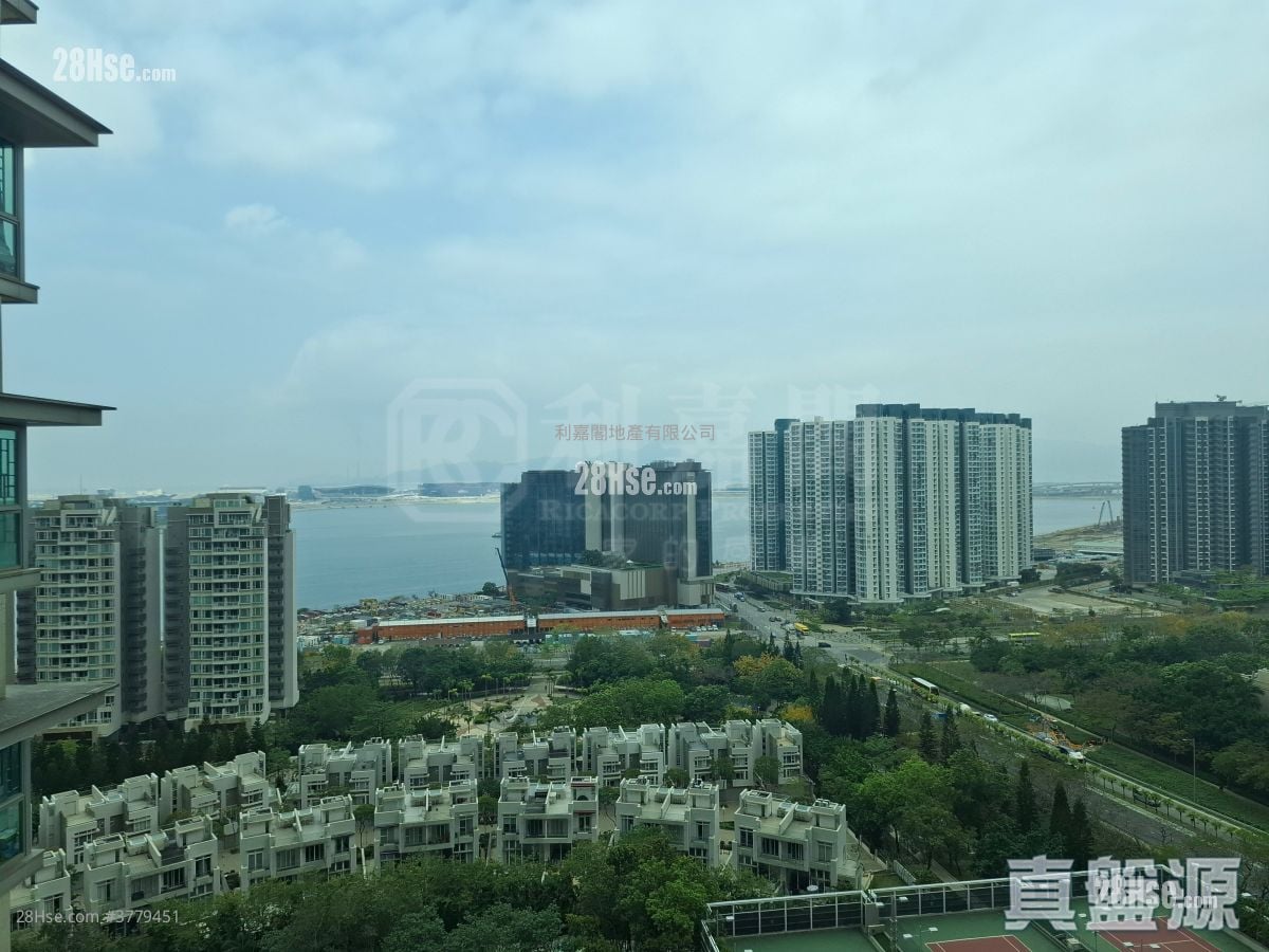 蓝天海岸 售盘 3 房 , 2 浴室 781 平方尺