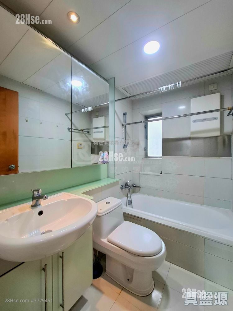 蓝天海岸 售盘 3 房 , 2 浴室 781 平方尺