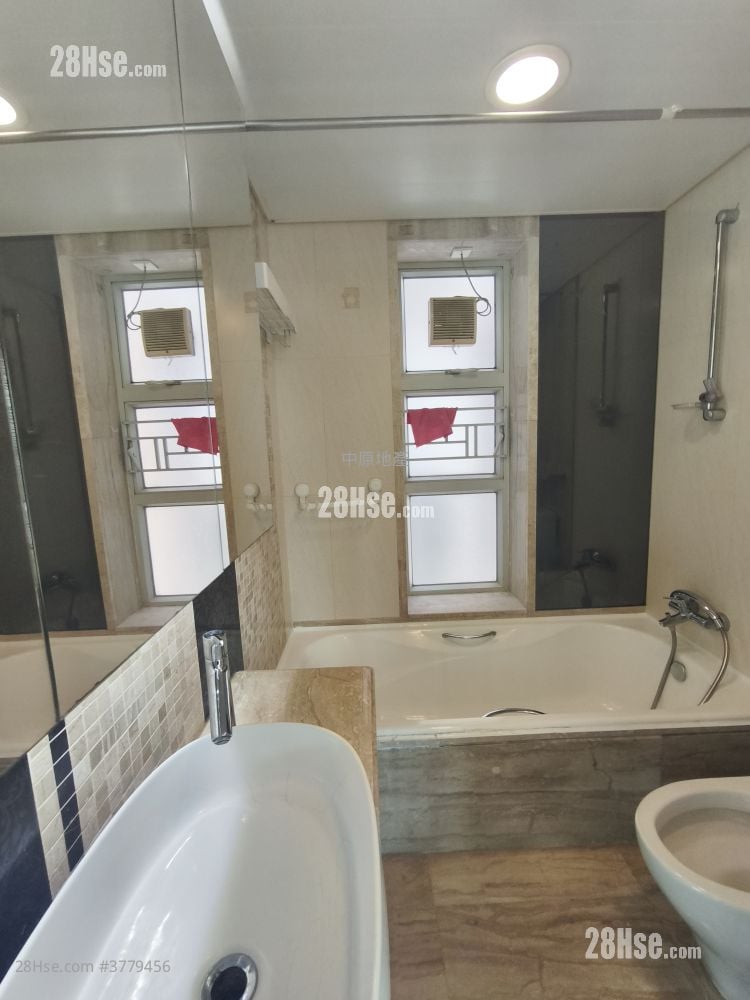 名城 售盘 3 房 , 2 浴室 784 平方尺