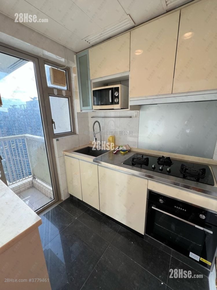 银湖天峰 售盘 2 房 , 1 浴室 564 平方尺