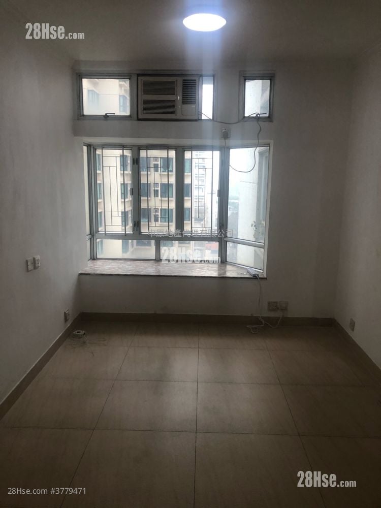 Greenfield Garden Sell 2 Bedrooms , 1 Bathroom 451 ft²