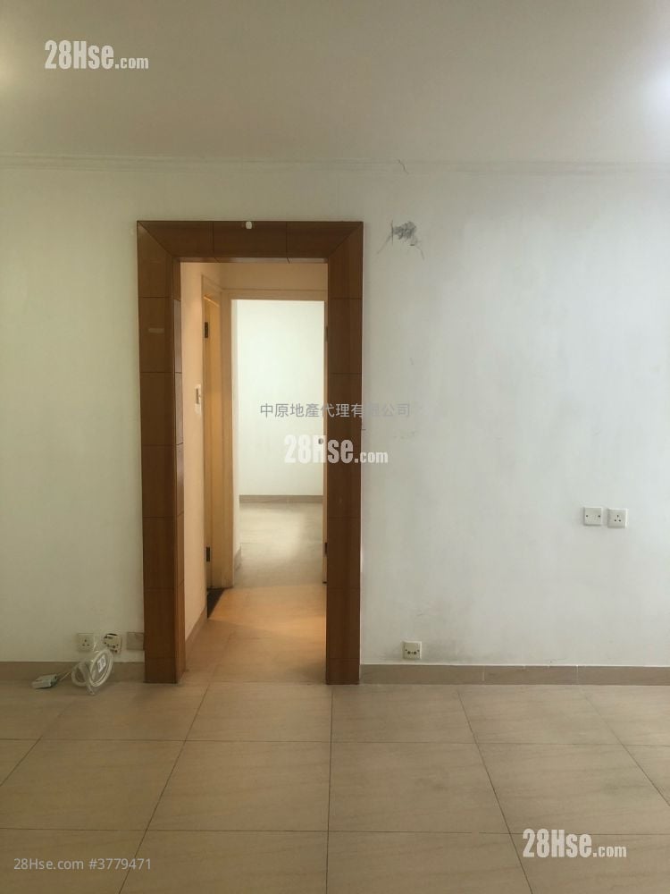 Greenfield Garden Sell 2 Bedrooms , 1 Bathroom 451 ft²