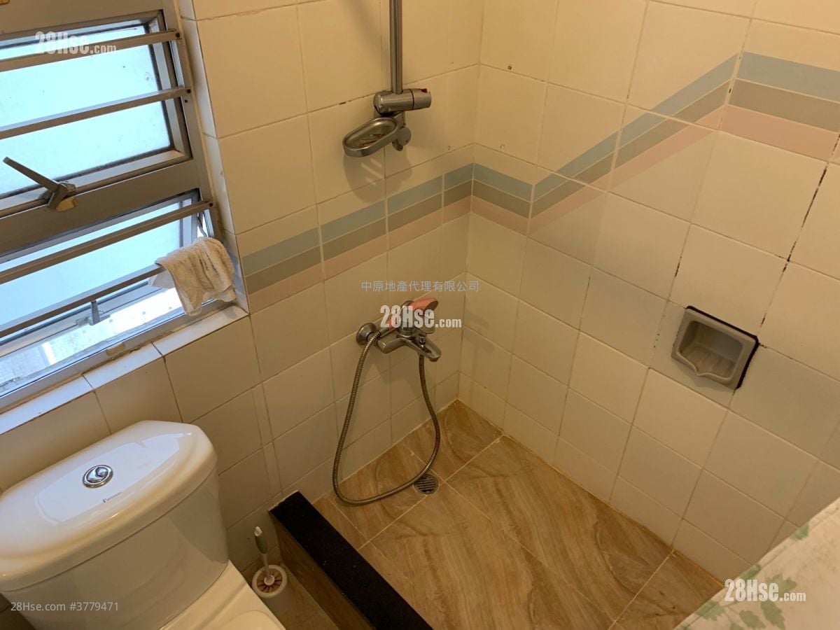 Greenfield Garden Sell 2 Bedrooms , 1 Bathroom 451 ft²