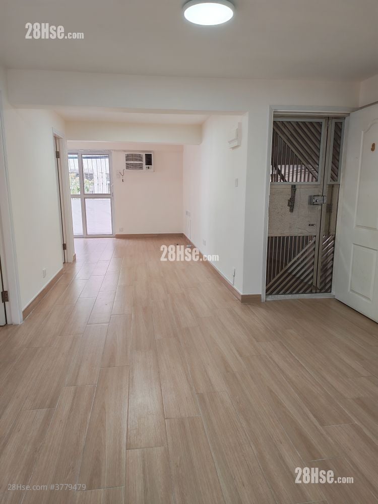 鹽田角村 Rental 3 Bedrooms , 1 Bathroom 700 ft²