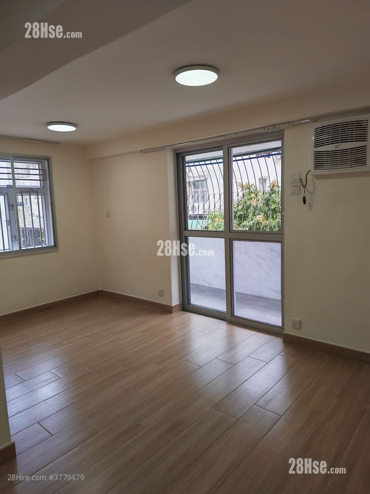 鹽田角村 Rental 3 Bedrooms , 1 Bathroom 700 ft²