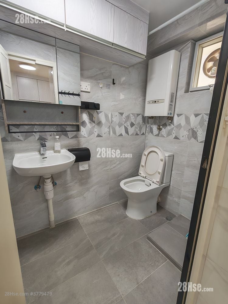 鹽田角村 Rental 3 Bedrooms , 1 Bathroom 700 ft²