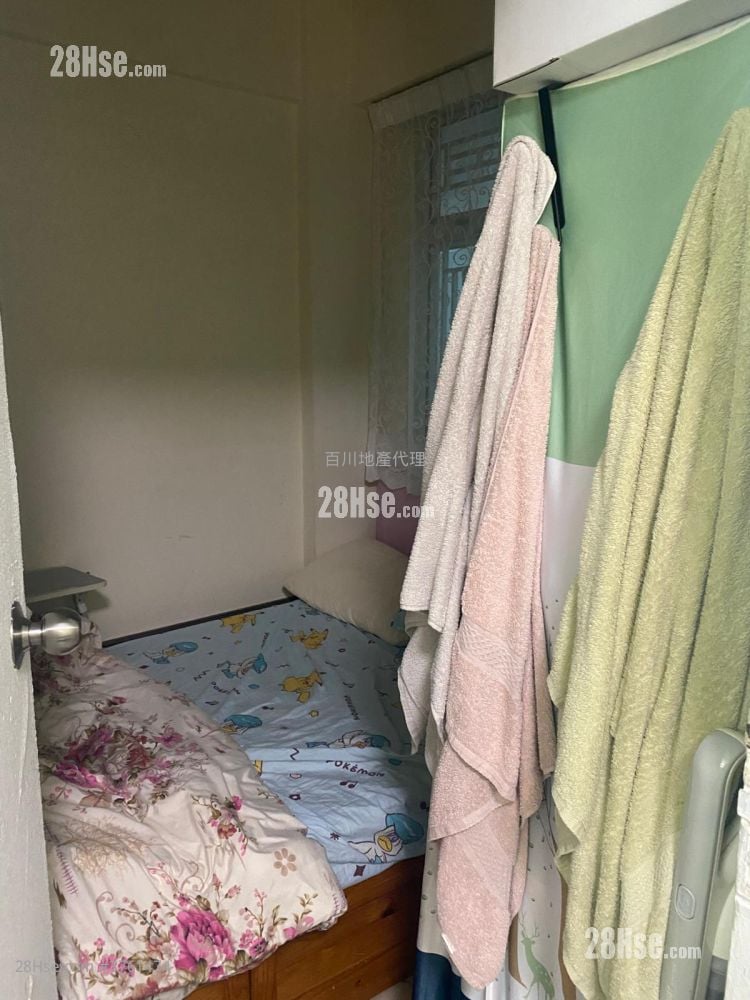 幸福楼二期 售盘 2 房 , 1 浴室 305 平方尺