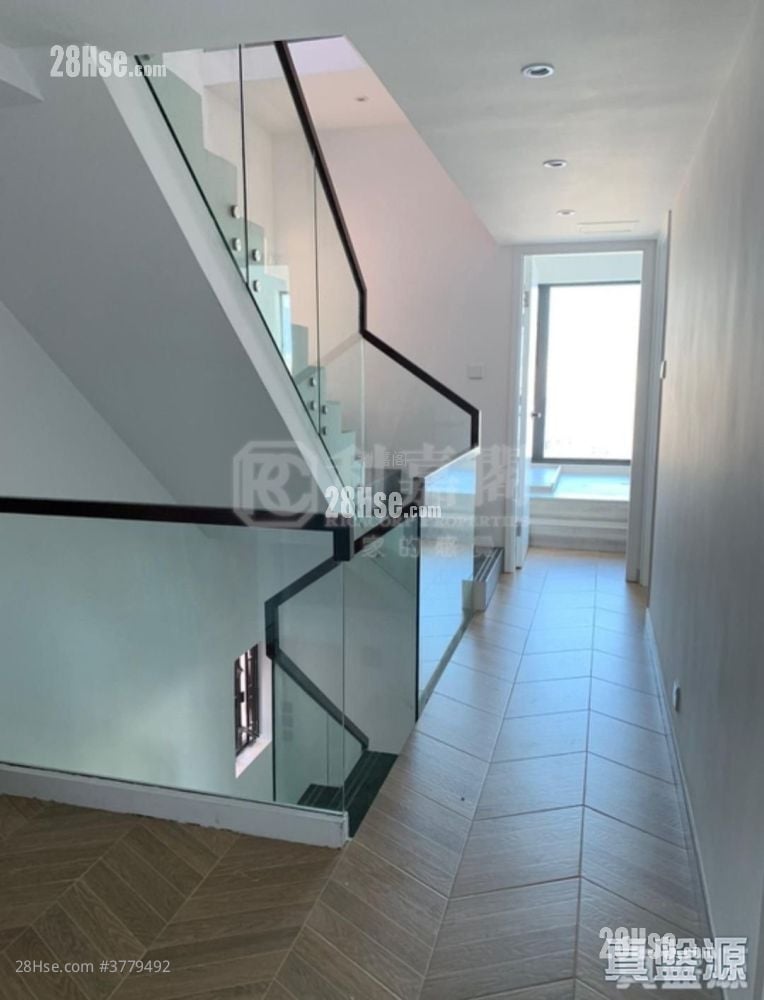 御龙居 售盘 4 房 , 2 浴室 1,591 平方尺