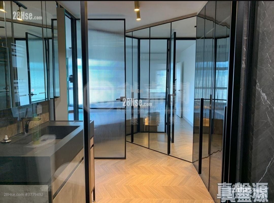 御龙居 售盘 4 房 , 2 浴室 1,591 平方尺