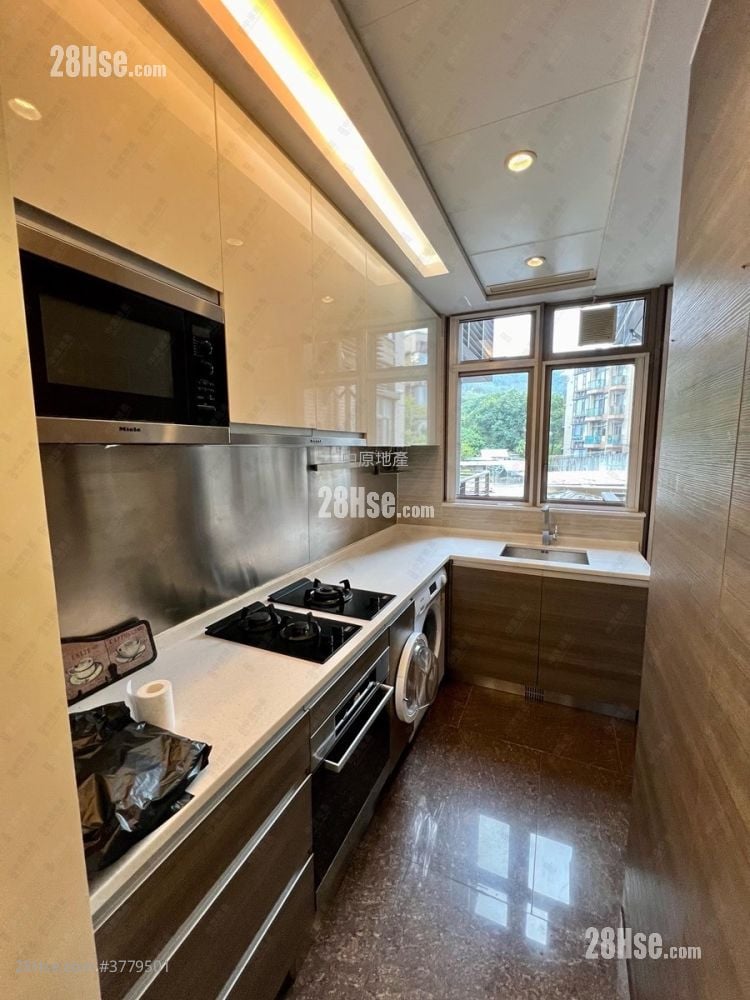 The Woodsville Sell 4 Bedrooms 809 ft²