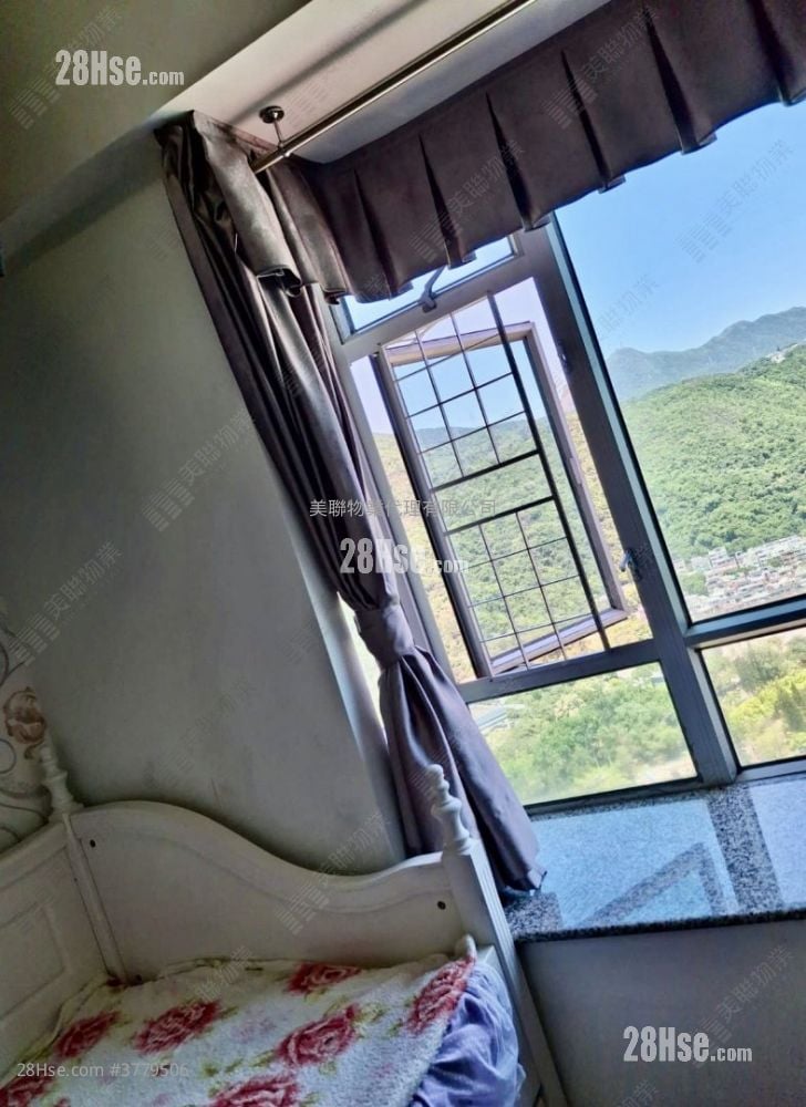 Well On Garden Sell 2 Bedrooms , 1 Bathroom 411 ft²