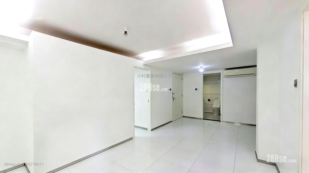 living room: Villa Cecil Rental 3 Bedrooms , 2 Bathrooms 962 ft²