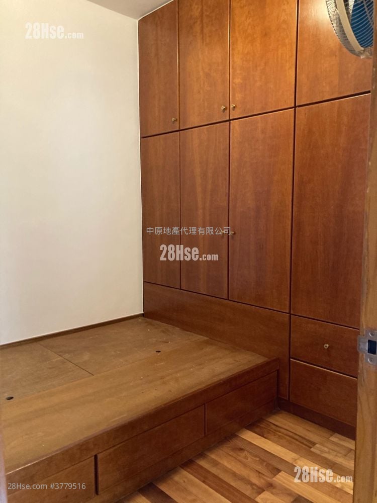 美新大厦 售盘 3 房 588 平方尺