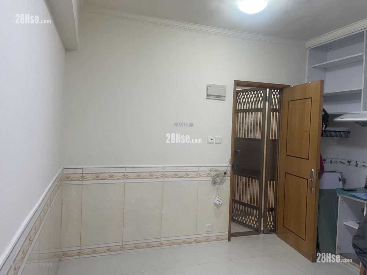 Kam Ping Mansion Rental 160 ft²