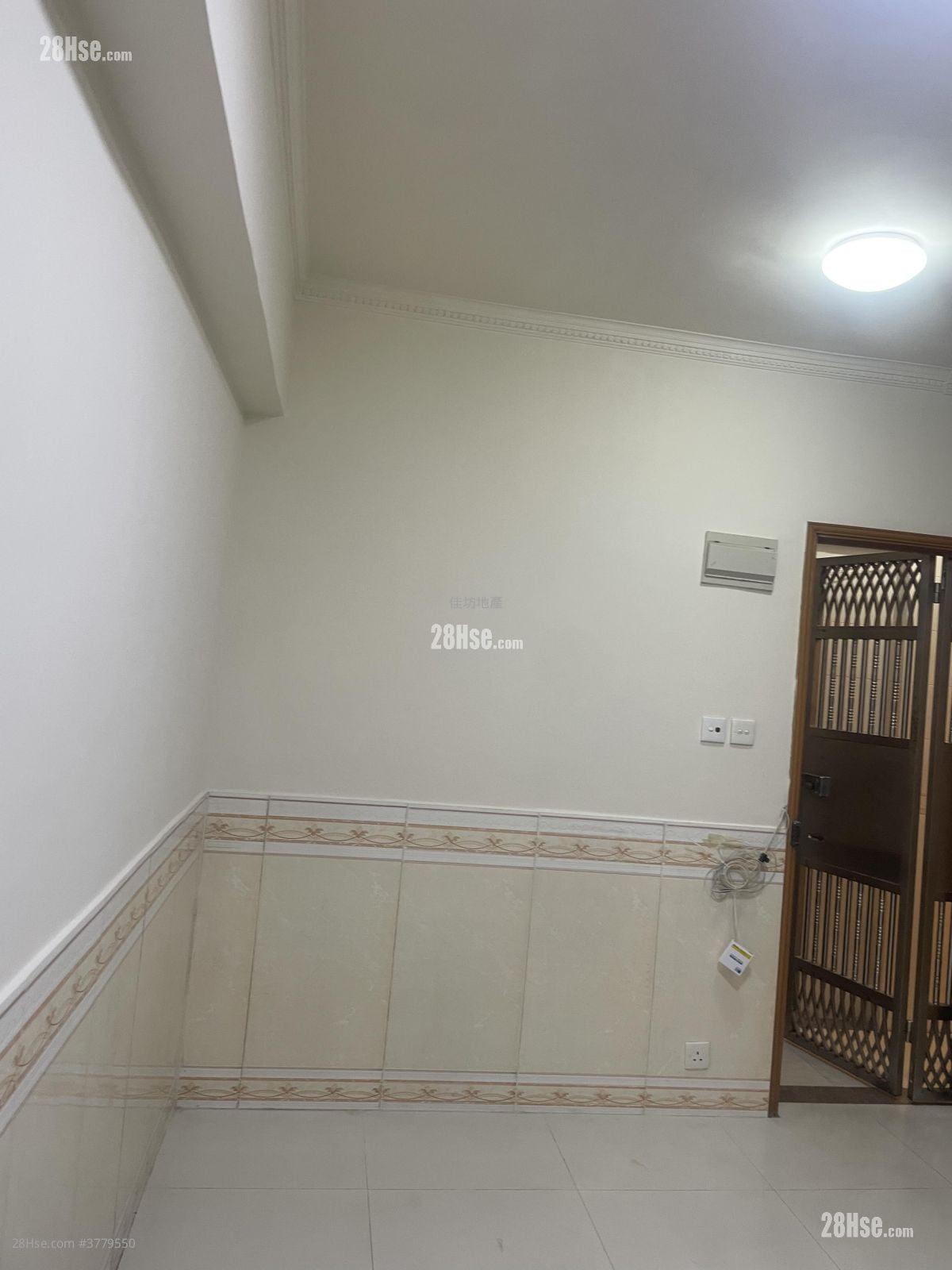 Kam Ping Mansion Rental 160 ft²