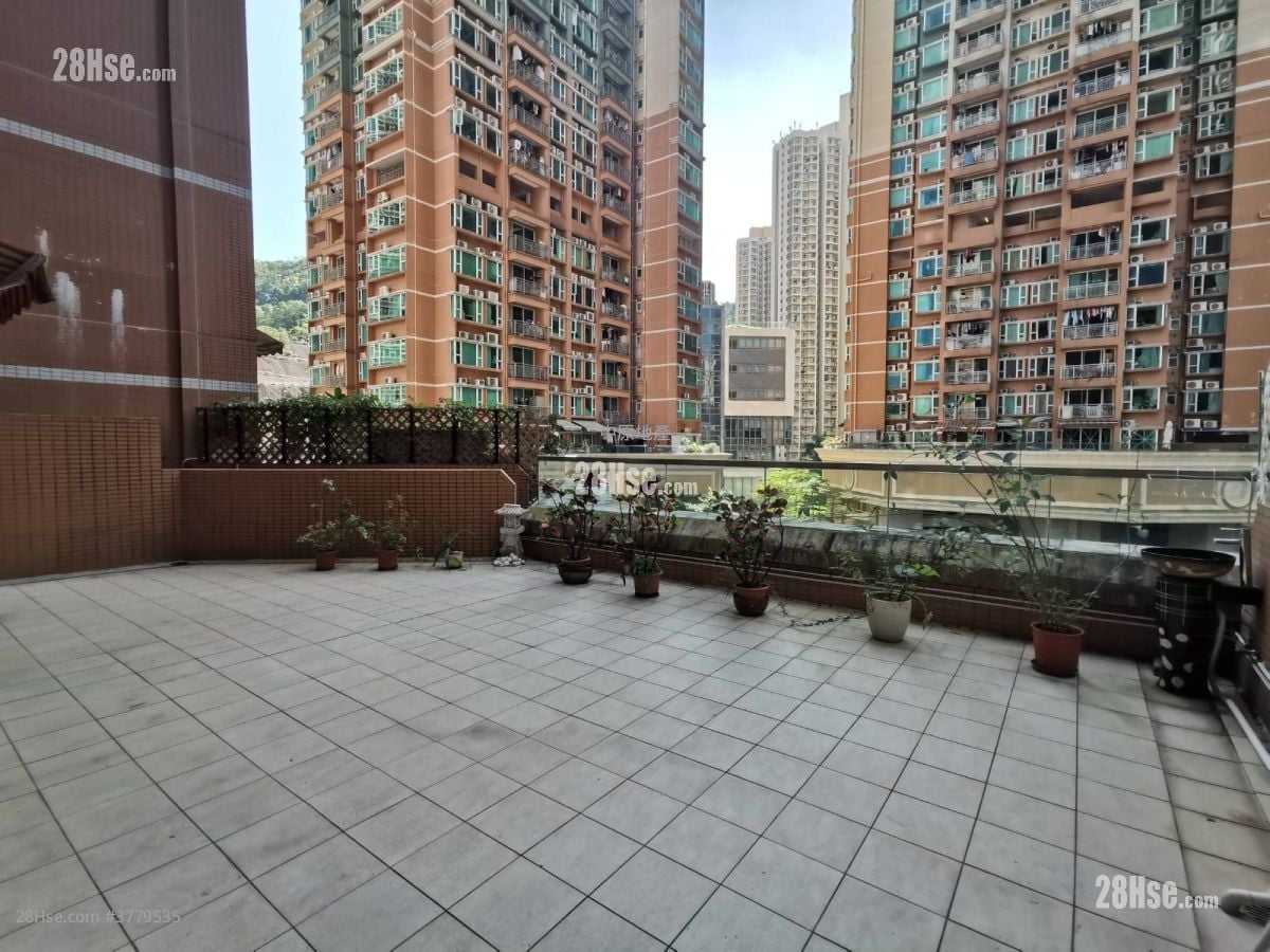 都会駅 售盘 3 房 , 2 浴室 590 平方尺