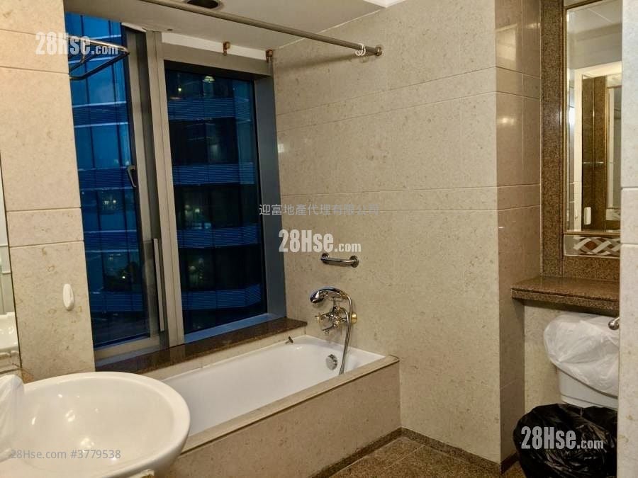 Harbourfront Landmark Sell 1,479 ft²