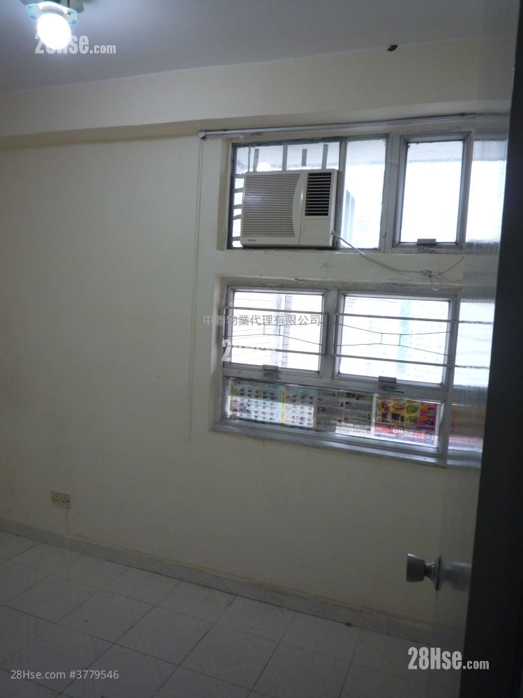 云叠花园 售盘 3 房 , 1 浴室 593 平方尺