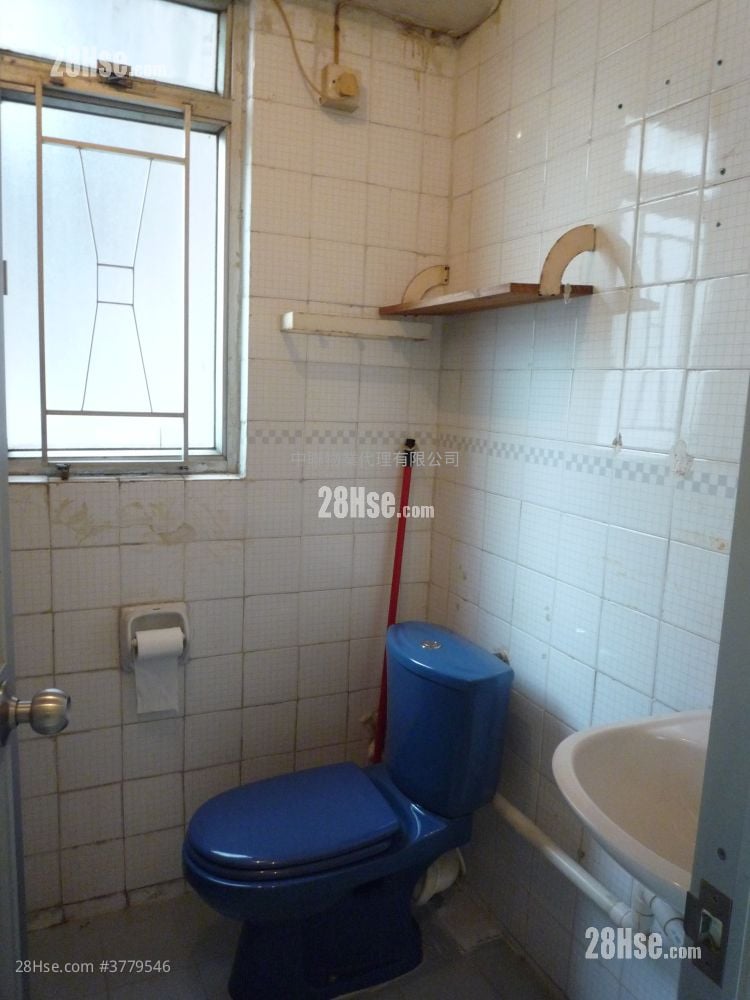 云叠花园 售盘 3 房 , 1 浴室 593 平方尺