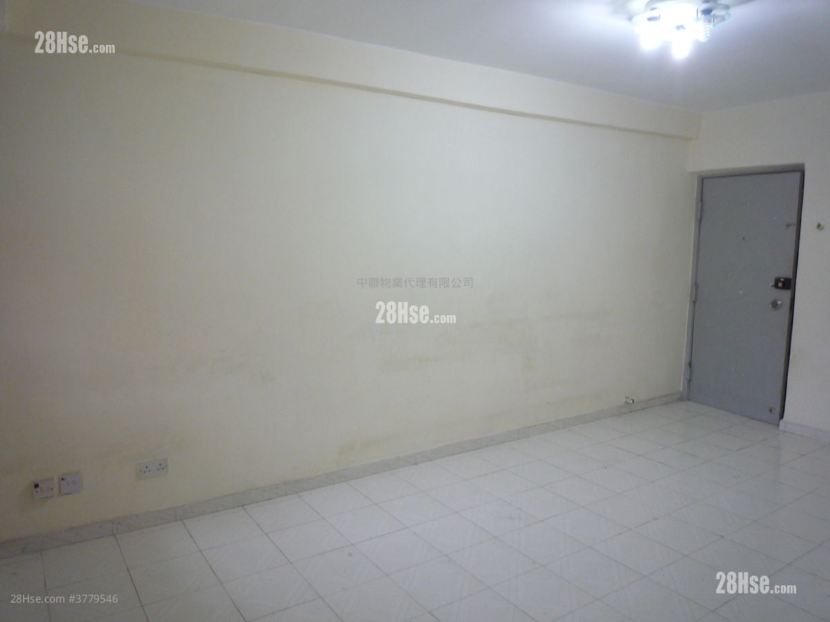 云叠花园 售盘 3 房 , 1 浴室 593 平方尺