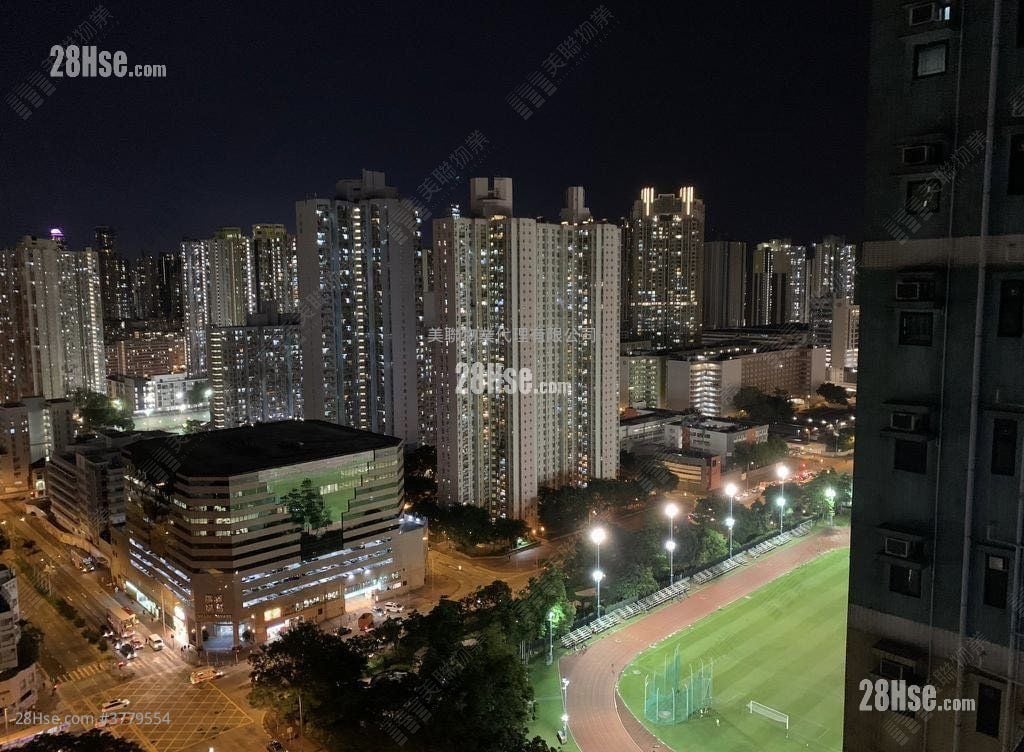 High One Sell 220 ft²