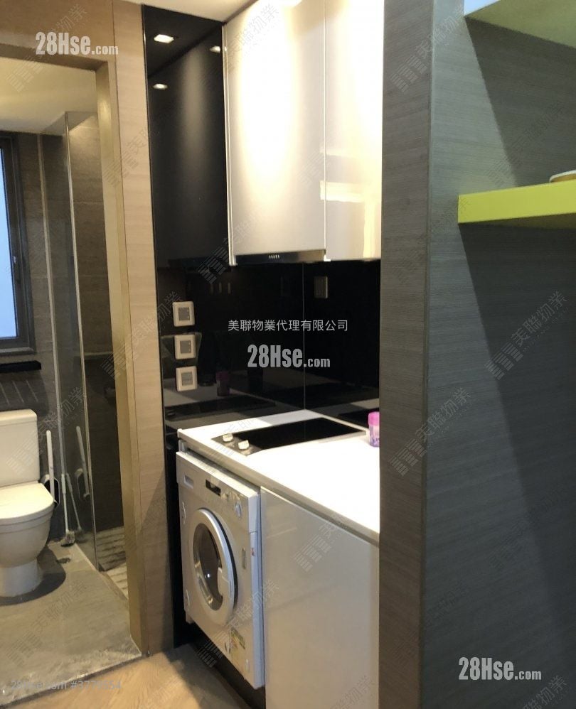 High One Sell 220 ft²