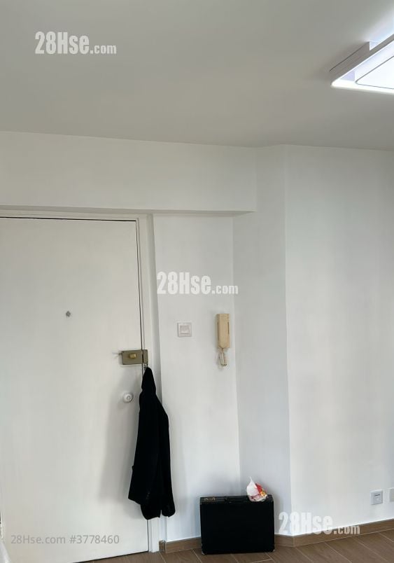 Valiant Court Rental 1 Bathroom 238 ft²