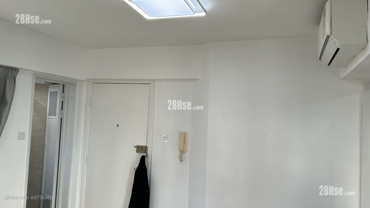 Valiant Court Rental 1 Bathroom 238 ft²