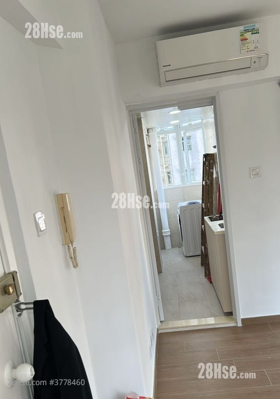 Valiant Court Rental 1 Bathroom 238 ft²