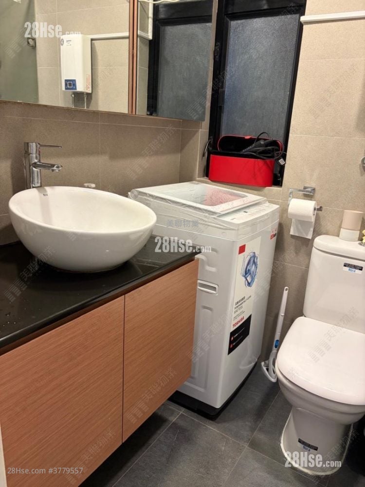 Kornhill Sell 2 Bedrooms 497 ft²