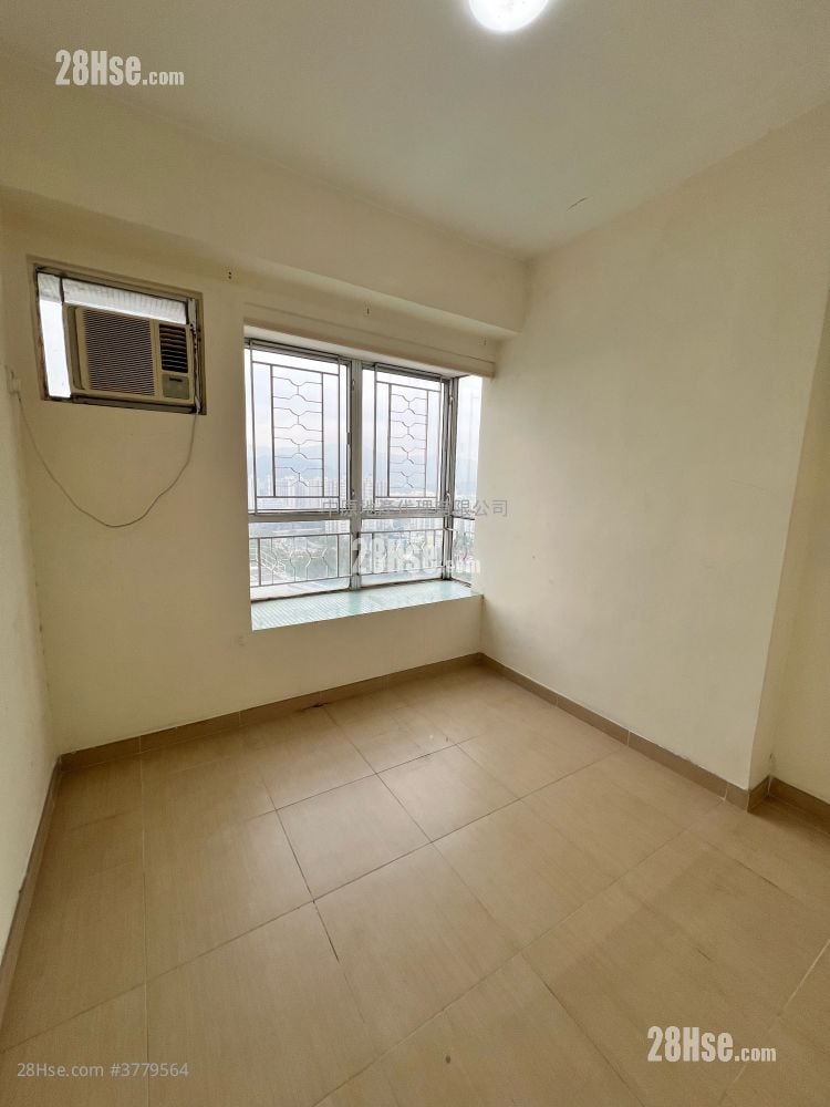 新达广场 租盘 2 房 489 平方尺