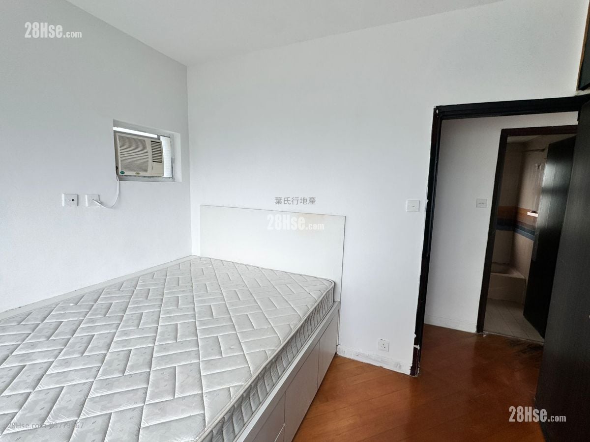 华景山庄 售盘 2 房 , 1 浴室 546 平方尺