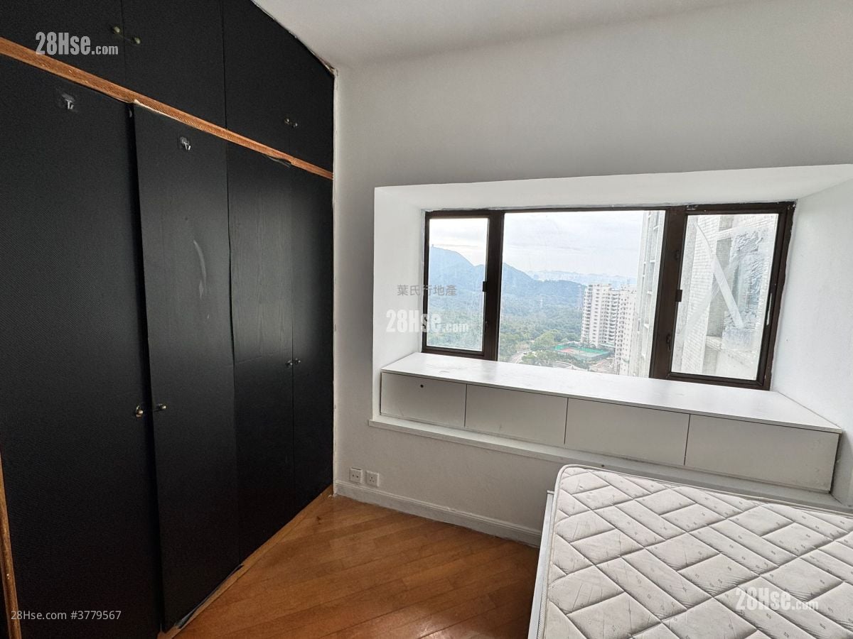 华景山庄 售盘 2 房 , 1 浴室 546 平方尺