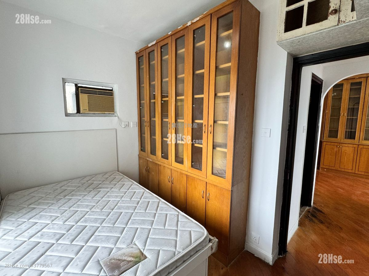 华景山庄 售盘 2 房 , 1 浴室 546 平方尺