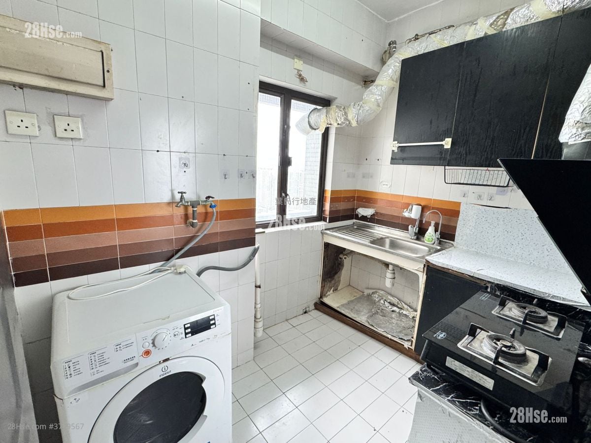 华景山庄 售盘 2 房 , 1 浴室 546 平方尺