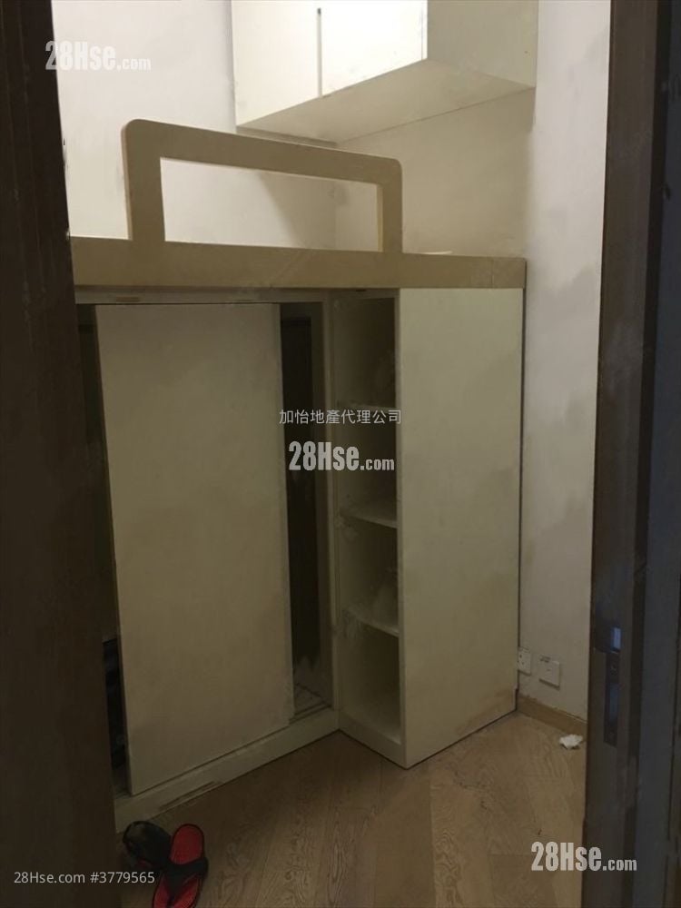 Chatham Gate Sell 3 Bedrooms , 2 Bathrooms 708 ft²