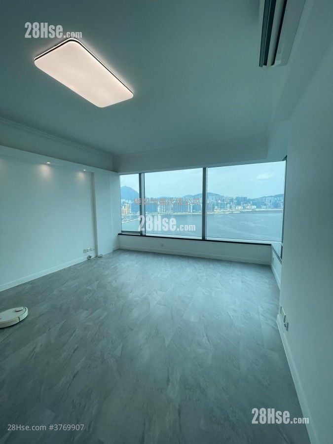 Harbourfront Landmark Sell 4 Bedrooms , 3 Bathrooms 1,420 ft²